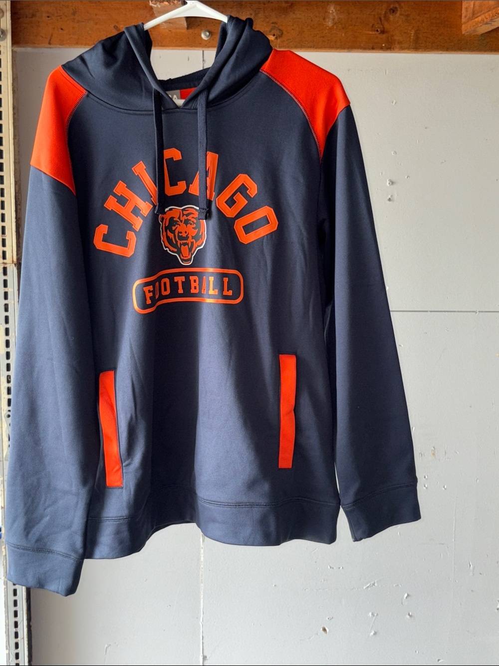 Chicago Bears Football Pullover Hoodie, Size Adult Large